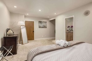 2 bedrooms, iron/ironing board, travel cot, WiFi