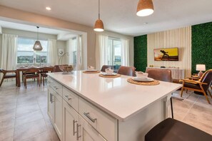 Dining - Lake View - 2 Bedrooms 2 Baths Condo - 206 (Kissimmee)