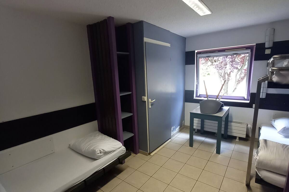 1 quarto, roupa de cama