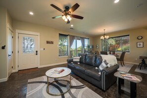 スマートテレビ、書庫