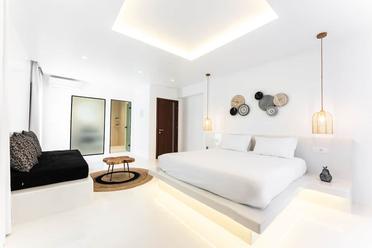 Family Suite outdoor hot tub with Sea View | Insonorización, wifi gratis y ropa de cama
