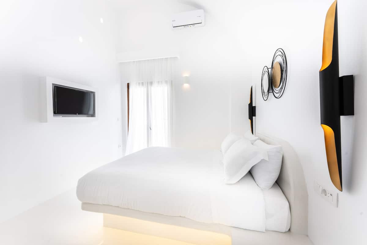 Cave Suite outdoor hot tub with Sea View | Insonorización, wifi gratis y ropa de cama