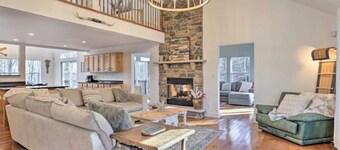 Huge 5BR Cabin Retreat With Game Room & Nature Views