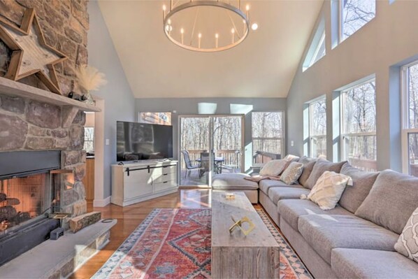 Smart TV, fireplace, video games