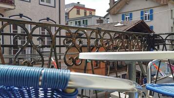 Departamento básico, 2 habitaciones | Terraza o patio