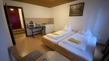 Departamento básico, 2 habitaciones | 2 habitaciones y wifi gratis