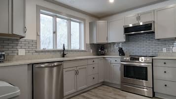 Microwave, dishwasher