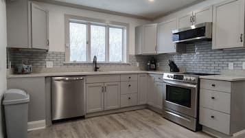 Microwave, dishwasher