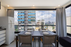 Basic Apartment | Tempat makan