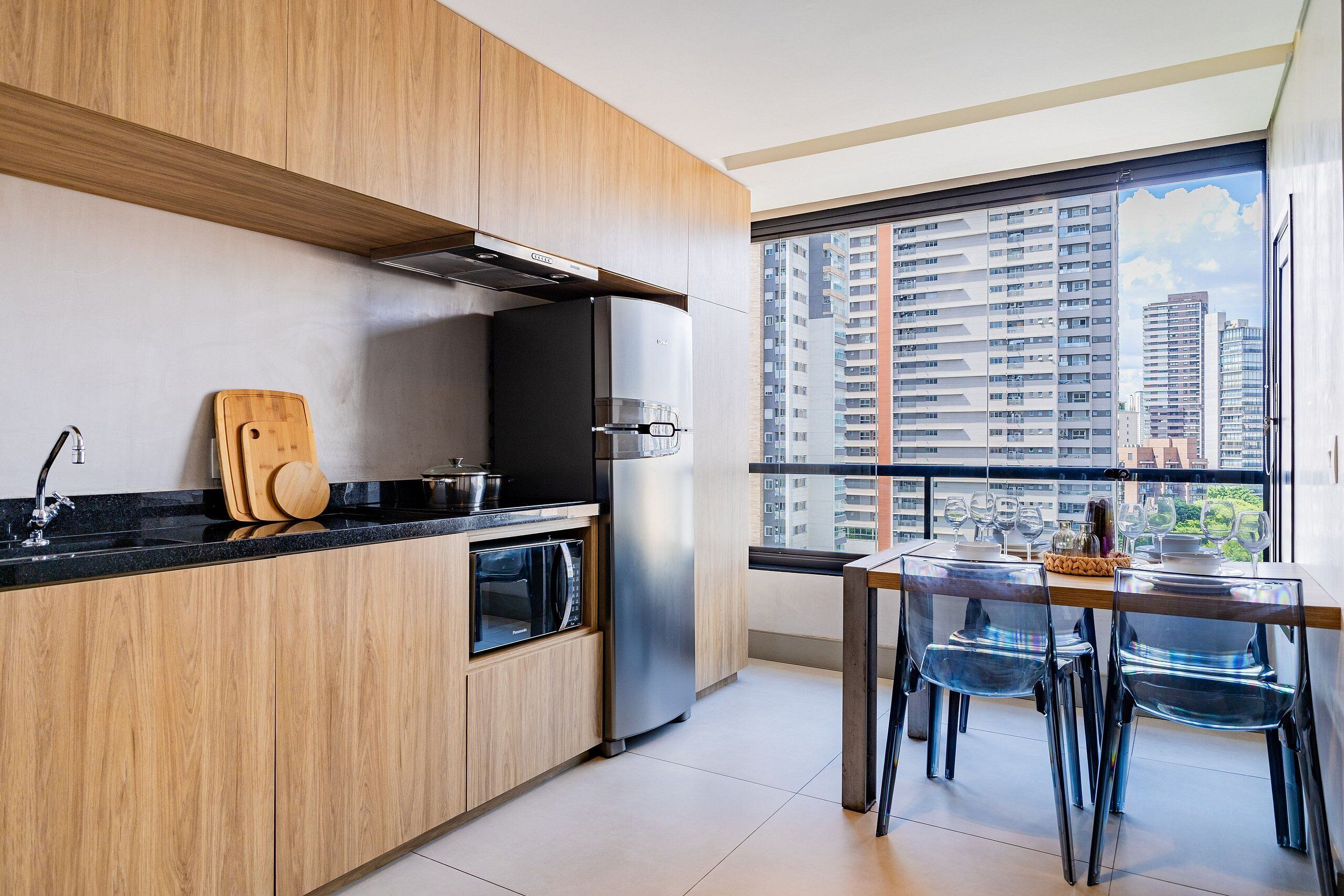 Executive Apartment | Dapur peribadi | Meja makan 