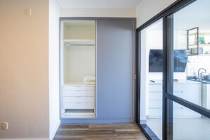 Basic Apartment | Interior