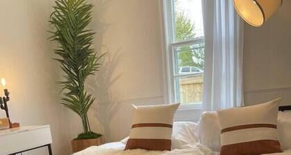 Pet Friendly, Extended Stay 30+