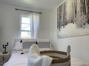 2 bedrooms, desk, iron/ironing board, WiFi - Pet Friendly, Extended Stay 30+ (Johnson City)