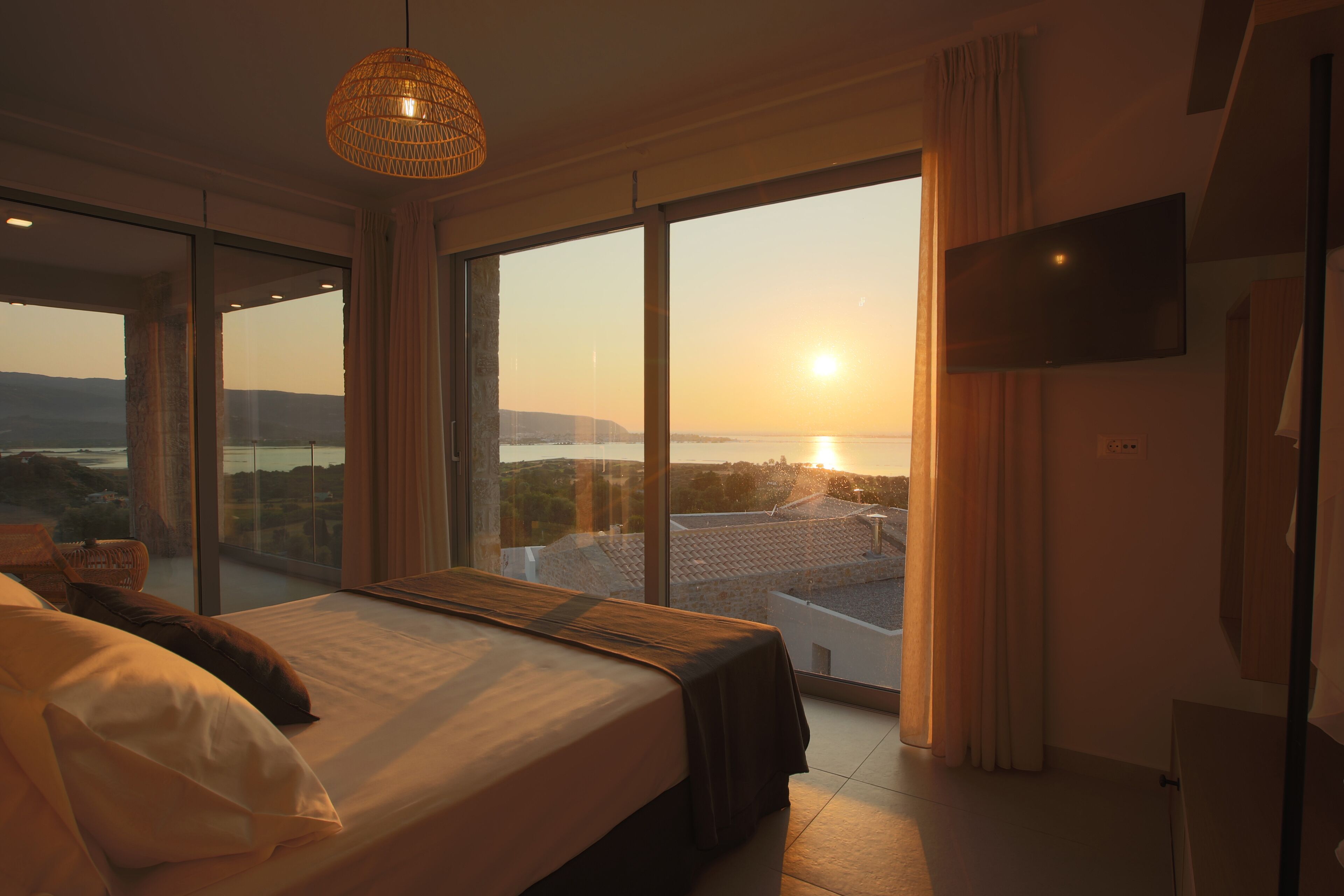 2 bedrooms, in-room safe, iron/ironing board, travel crib