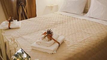 5 bedrooms, iron/ironing board, travel crib, free WiFi