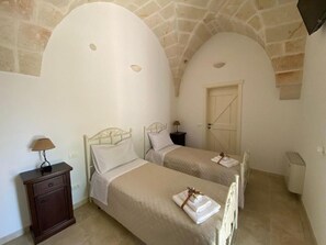 5 Schlafzimmer, Bügeleisen/Bügelbrett, Reisekinderbett, kostenloses WLAN