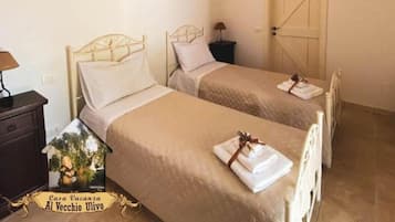 5 Schlafzimmer, Bügeleisen/Bügelbrett, Reisekinderbett, kostenloses WLAN