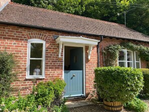 Exterior - Stable Cottage Peaceful Stunning Retreat Near Bath (Pewsey)