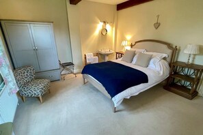 2 bedrooms, iron/ironing board, free WiFi, bed sheets - Stable Cottage Peaceful Stunning Retreat Near Bath (Pewsey)