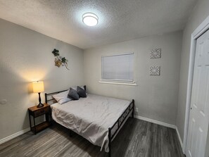 2 bedrooms, WiFi, bed sheets