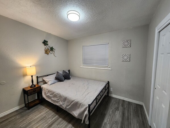 2 slaapkamers, wifi, beddengoed