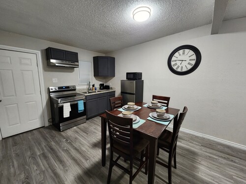 Luxury Apartment Suite 6