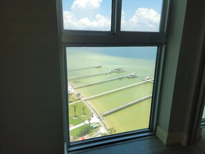 Interior - 13th floor condo with the best view of Pensacola Bay - Tristan Towers 13D (Pensacola Beach)