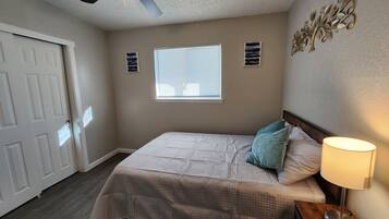 2 habitaciones y ropa de cama