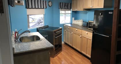 Whispering Oaks - Cozy cabin in the woods