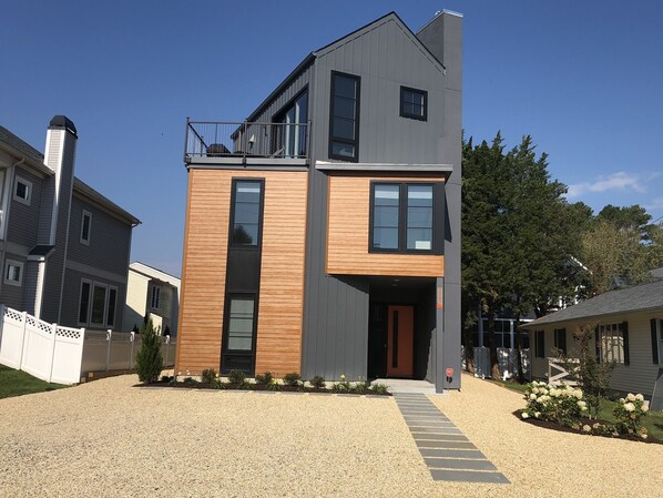 Exterior - Rehoboth Beach Modern New Build with Elevator (Rehoboth Beach)