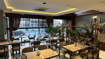 Breakfast, lunch, dinner served; Turkish cuisine