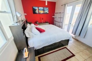 1 bedroom, iron/ironing board, WiFi, bed sheets