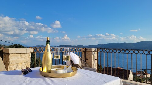 Stunning Croatian Villa with a Private Pool on the Dalmation Coast