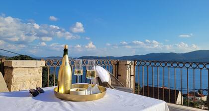 Stunning Croatian Villa with a Private Pool on the Dalmation Coast