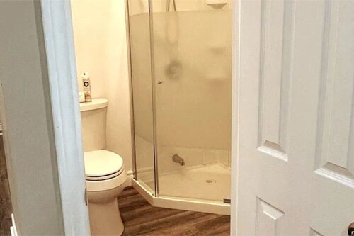 King Bed, Superb Bamboo Mattresses, 2 Car Parking
