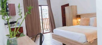 Studio apartment with a large rooftop terrace