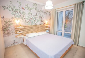 1 habitación, escritorio, tabla de planchar con plancha y wifi gratis 