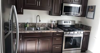 Victorian Townhouse Downtown Livingston