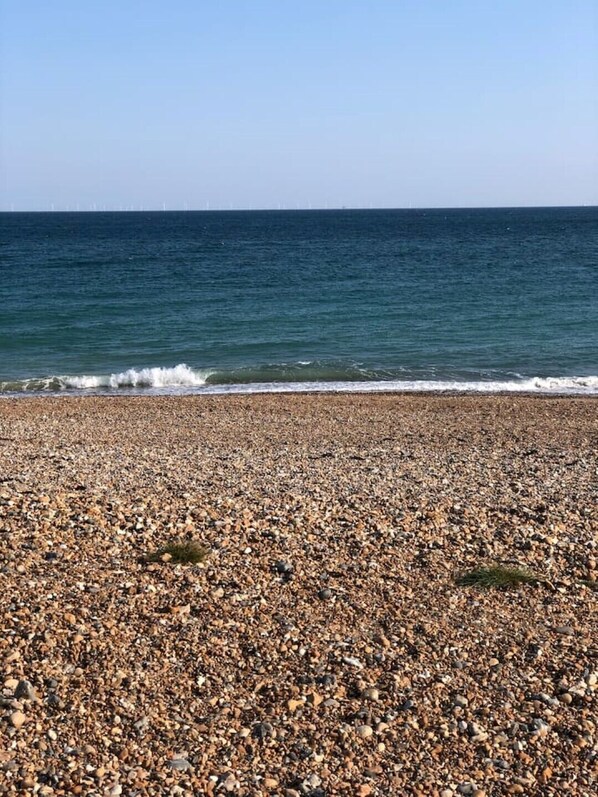 Beach - 3 By The Sea, Ground Floor Apartment By The Sea (Worthing)