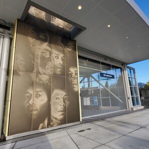 Exterior detail - Park Place, Central District (Seattle)