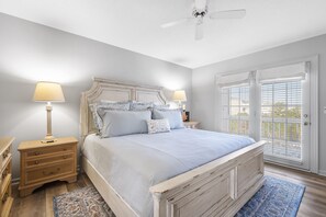 4 habitaciones, escritorio, tabla de planchar con plancha y wifi gratis 
