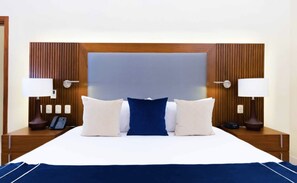 3 عدّة غرف نوم وملاءات أسرّة