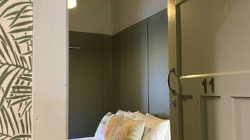 Deluxe Double Room | Free WiFi, bed sheets