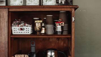 Family Triple Room | Living area