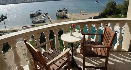 Pansion Gea - Double Room with Balcony and Sea View