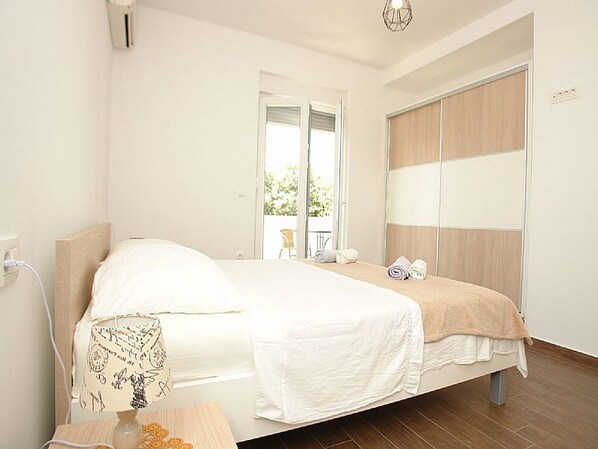 1 bedroom, Internet, bed sheets - Pansion Jurko - Superior Double Room with Balcony and Sea View (Pag)