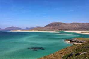 Interior - One Sea (Harris)