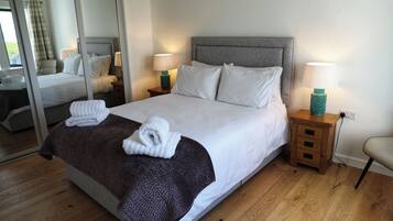 3 bedrooms, individually decorated, individually furnished, free WiFi