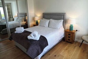 3 bedrooms, individually decorated, individually furnished, free WiFi - One Sea (Harris)