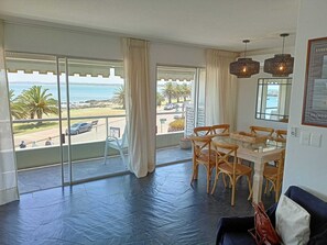 Interior - Excellent apartment with very good view (Punta del Este)